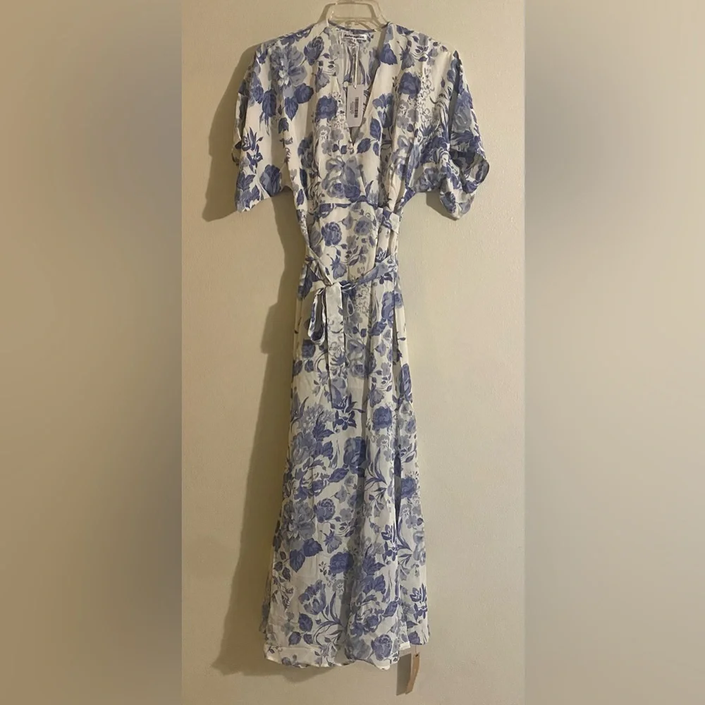 Reformation White and Blue Floral Maxi Dress Medium - Picture 7 of 9